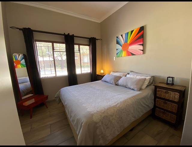 5 BEDROOM HOUSE FOR SALE IN JACKAROO PARK